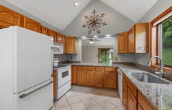 981 E Loos St, Hartford, WI 53027