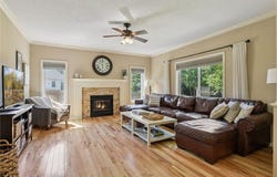 2215 Stone Creek Lane E, Chanhassen, MN 55317