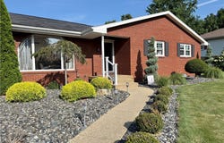3215 Elm Dr, Neshannock Twp, PA 16105