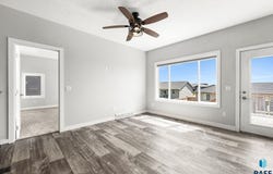 1805 E 71St St N, Sioux Falls, SD 57104