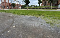 329 S QUEEN STREET, MARTINSBURG, WV 25401