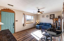 224 Lower Las Colonias, El Prado, NM 87529
