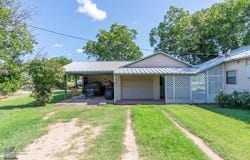 301 Avenue A, Lawn, TX 79530