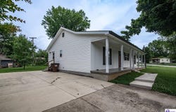 301 Edgebrook Drive, Vine Grove, KY 40175