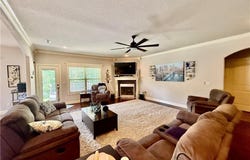 64 Wandsworth  DR, Bella Vista, AR 72715