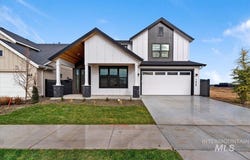 6360 W Largo Dr, Eagle, ID 83616