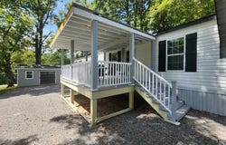 23 Yates St, PARIS, TN 38242