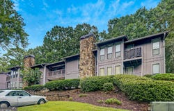 5043 Woodridge, Tucker, GA 30084