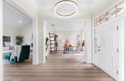 136 N Garfield Place, Monrovia, CA 91016