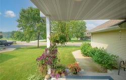 603 Bluffs Parkway, Buffalo, MN 55313