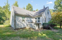 74 River Road, Sturbridge, MA 01566
