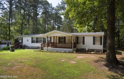 369 S Holiday Drive, Macon, NC 27551