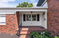11167 Northwood Avenue NE, Bolivar, OH 44612