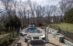 3 Crescent Lane, Trumbull, CT 06611
