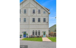 42 BISSENDEN WAY, REINHOLDS, PA 17569