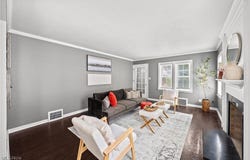 2324 Scholl Road, University Heights, OH 44118