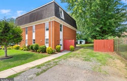 109 MAYFAIR Drive NE, LEESBURG, VA 20176