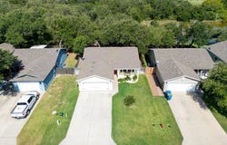 115 Pecan Harbor St, ROCKPORT, TX 78382