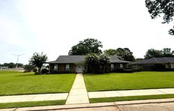 203 Tanglewood Dr, Alexandria, LA 71303