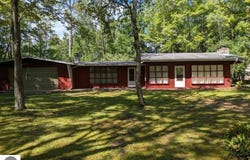 8162 Beech Street, Hale, MI 48739