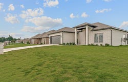 215 Craftsbury, Bono, AR 72416