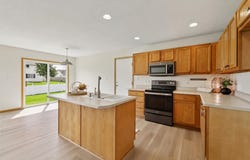 885 SE Harper Drive, Waukee, IA 50263