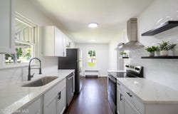 4051 Ny Highway 43, North Greenbush, NY 12198
