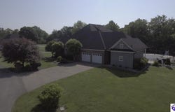 166 Castleton Drive, Bardstown, KY 40004