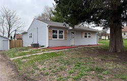 1402 E Marion Street, Knoxville, IA 50138