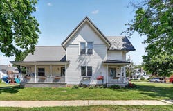607 E 2nd Avenue, Brodhead, WI 53520