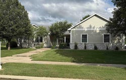 125 Pebble Creek Dr, MASON CITY, IA 50401
