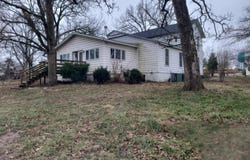107 W 9th Street, Willow Springs, MO 65793