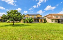 3713 EAGLE ISLE Circle, KISSIMMEE, FL 34746