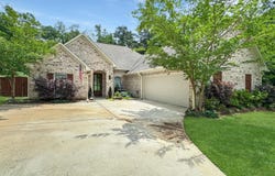 103 Saint Charles Avenue, Florence, MS 39073