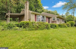 47 KEENER ROAD, REINHOLDS, PA 17569
