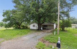 1003 Brooks, New Boston, TX 75570