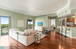 2617 NE 14th Ave, Wilton Manors, FL 33334