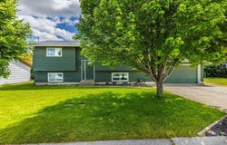 1109 S Union Rd, Spokane, WA 99206