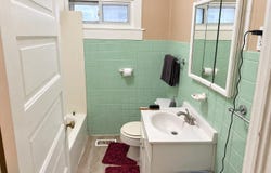 1636 S Market St, Wichita, KS 67211