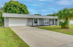 909 SE 27th Street, Cape Coral, FL 33904