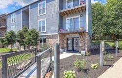 13901 Grandboro Lane, Grandview, MO 64030