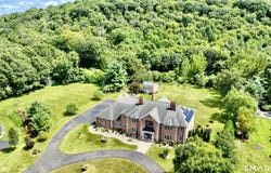24 Hunting Ridge Drive, Simsbury, CT 06070