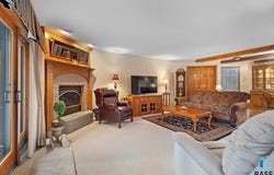 4204 S Minnesota Ave, Sioux Falls, SD 57105