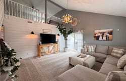 123 Clover Road, Hannibal, MO 63401