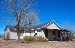 1580 Middle, George West, TX 78022