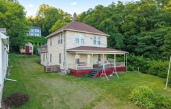701 West Mississippi Drive, Muscatine, IA 52761