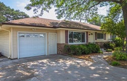 133 Martin Way, Vadnais Heights, MN 55127