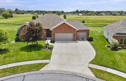 2111 Bunker Court, Auburn, IN 46706