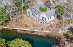 24 Spoondrift Way, Mashpee, MA 02649