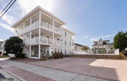 122 W WISTERIA ROAD, WILDWOOD, NJ 08260